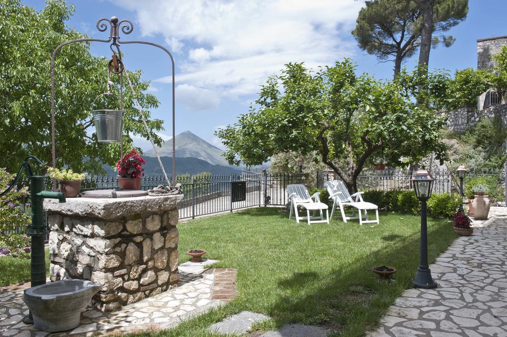 Casa Vacanze "Pietra Viva" Castelnuovo Parano ภายนอก รูปภาพ